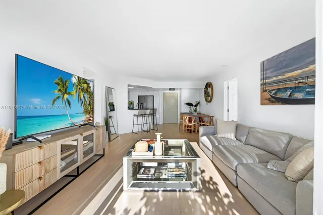 $5,700 | 1800 Sunset Harbour Drive, Unit 803, Miami Beach, FL 33139