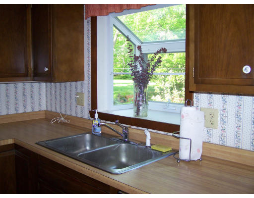 60 Russellville Road Southampton, MA 01073 - Photo 9 of 20
