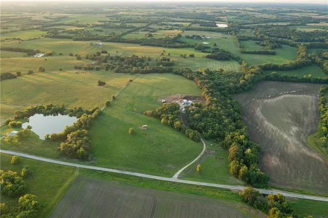 $524,900 | 1318 Northwest 911p Road, Blairstown, MO 64726