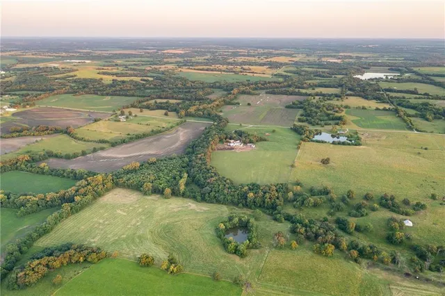 $524,900 | 1318 Northwest 911p Road, Blairstown, MO 64726