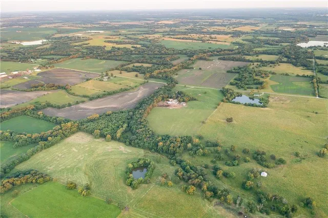 $524,900 | 1318 Northwest 911p Road, Blairstown, MO 64726