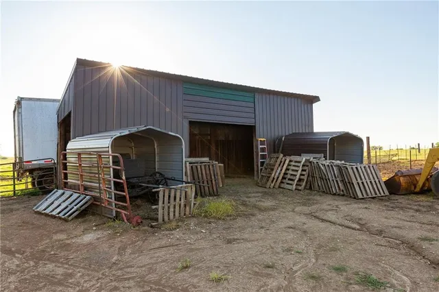 $524,900 | 1318 Northwest 911p Road, Blairstown, MO 64726