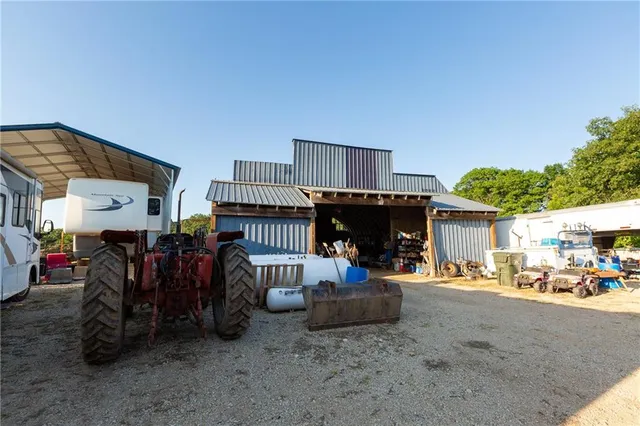 $524,900 | 1318 Northwest 911p Road, Blairstown, MO 64726