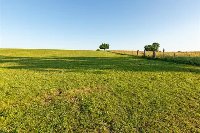 $524,900 | 1318 Northwest 911p Road, Blairstown, MO 64726