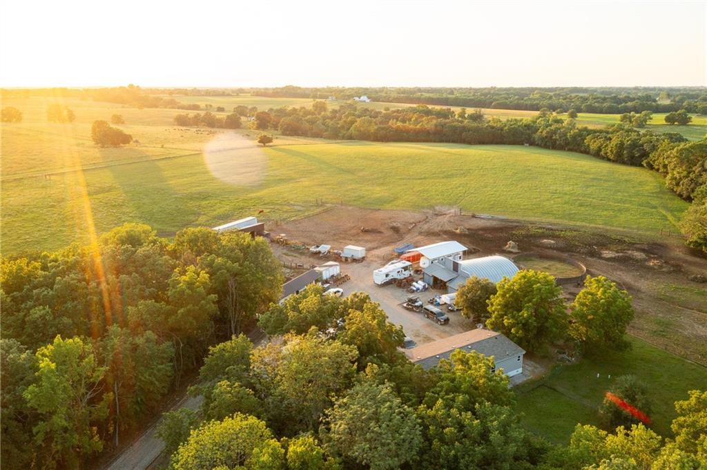 1318 Northwest 911p Road Blairstown, MO 64726 - Photo 8 of 99