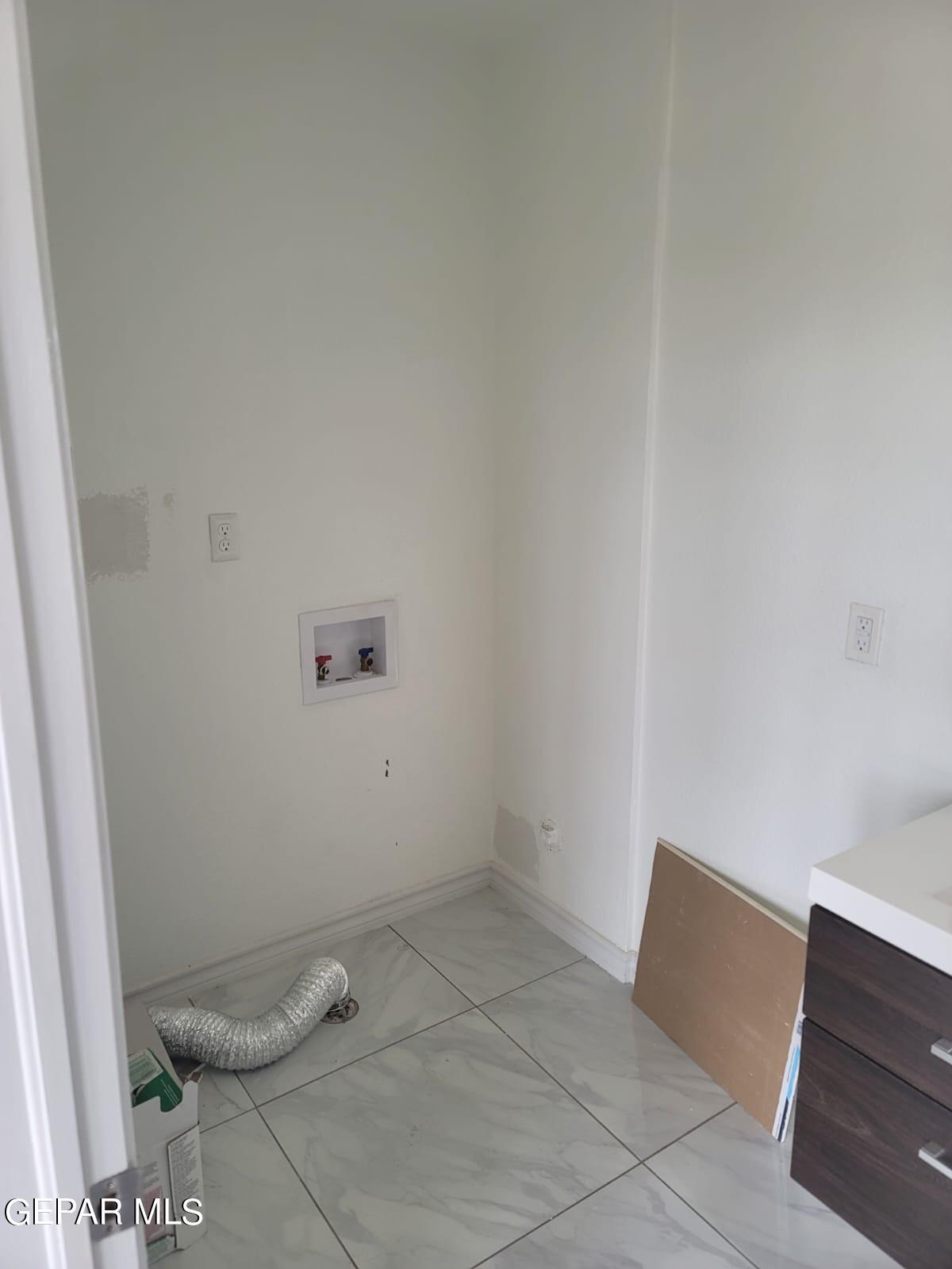 324 Valley Fair Way El Paso, TX 79907 - Photo 25 of 82 4f5e1330-aa9c-49ba-bdf0-25fcd7952235