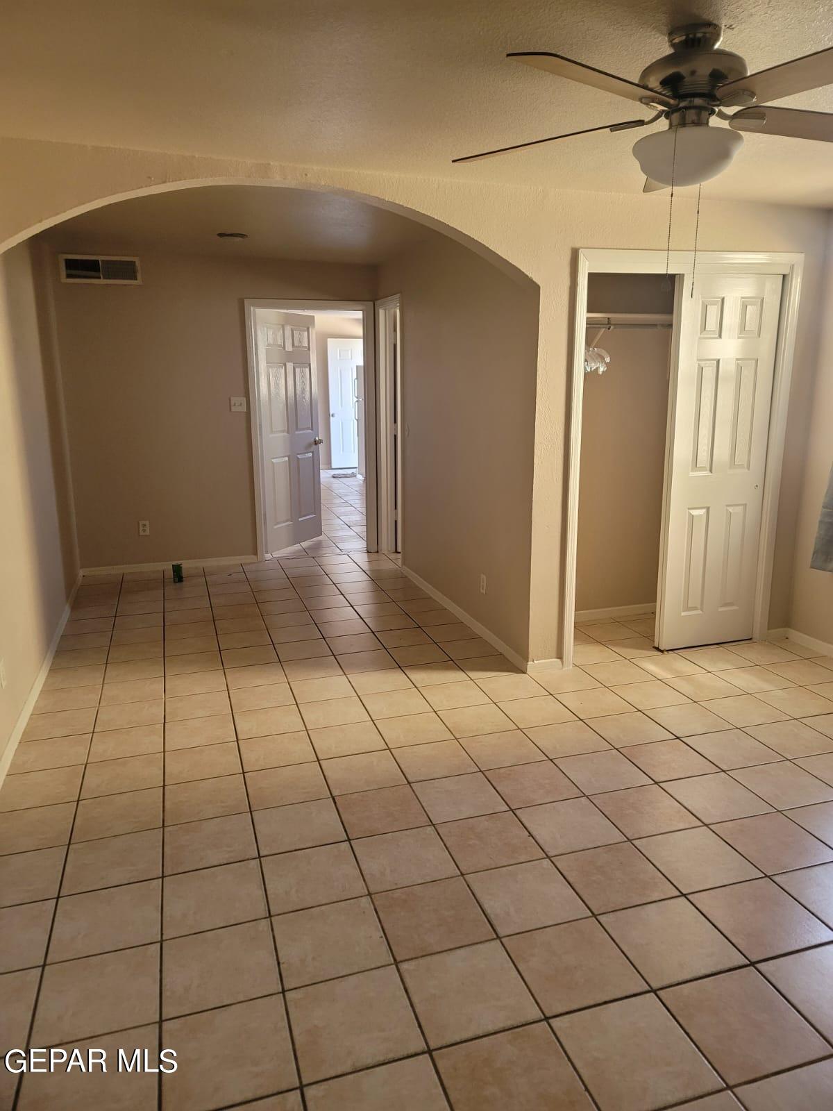 324 Valley Fair Way El Paso, TX 79907 - Photo 28 of 82 a view of an empty room and window