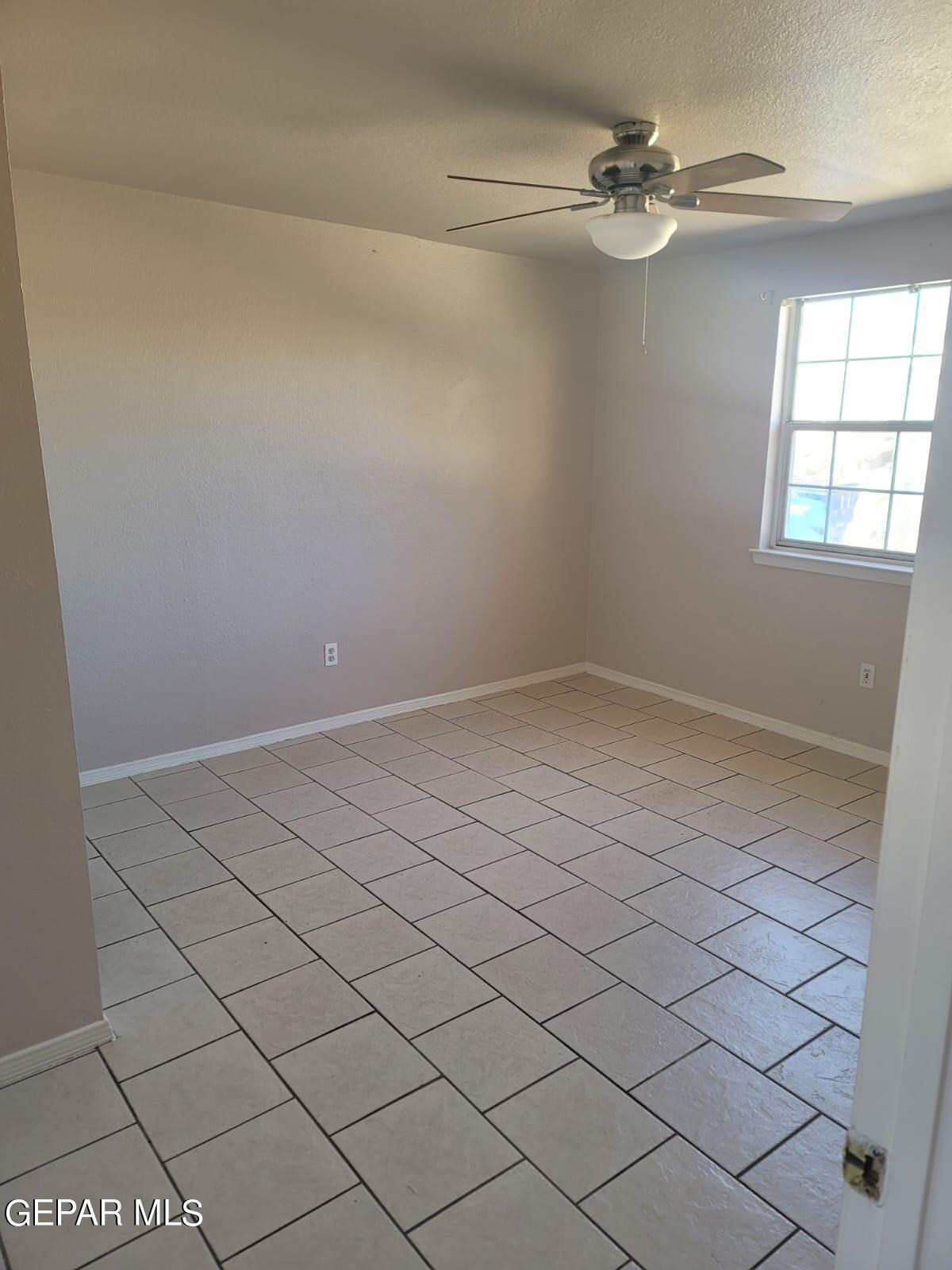 324 Valley Fair Way El Paso, TX 79907 - Photo 32 of 82 9c877dc6-fdaa-4413-93f7-0ba060983142