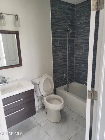 $395,000 | 324 Valley Fair Way, El Paso, TX 79907