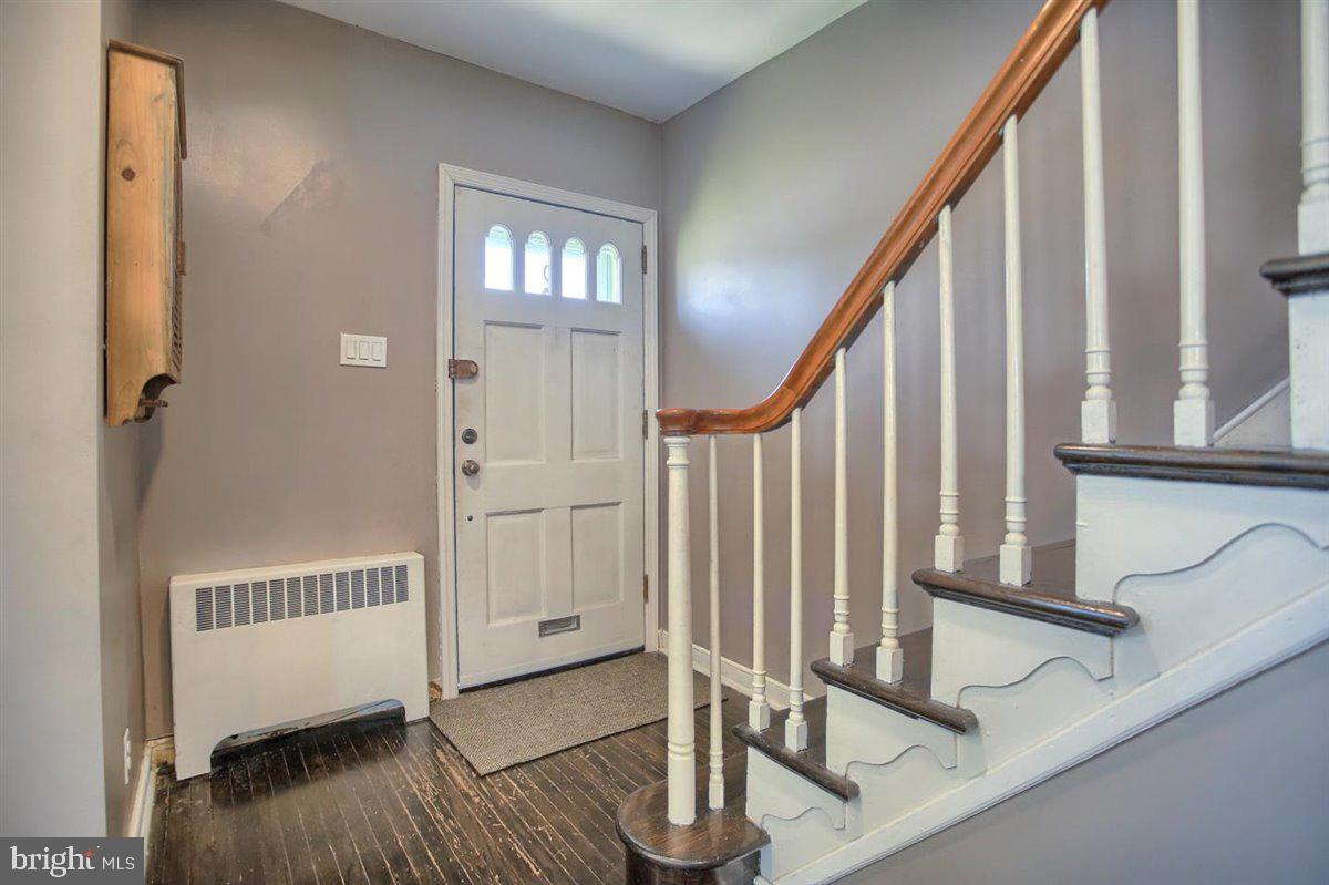 7362 Ryers Avenue Philadelphia, PA 19111 - Photo 4 of 41 Front entrance