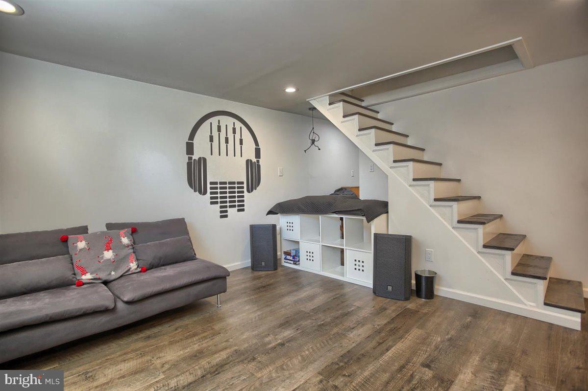 7362 Ryers Avenue Philadelphia, PA 19111 - Photo 32 of 41 Basement