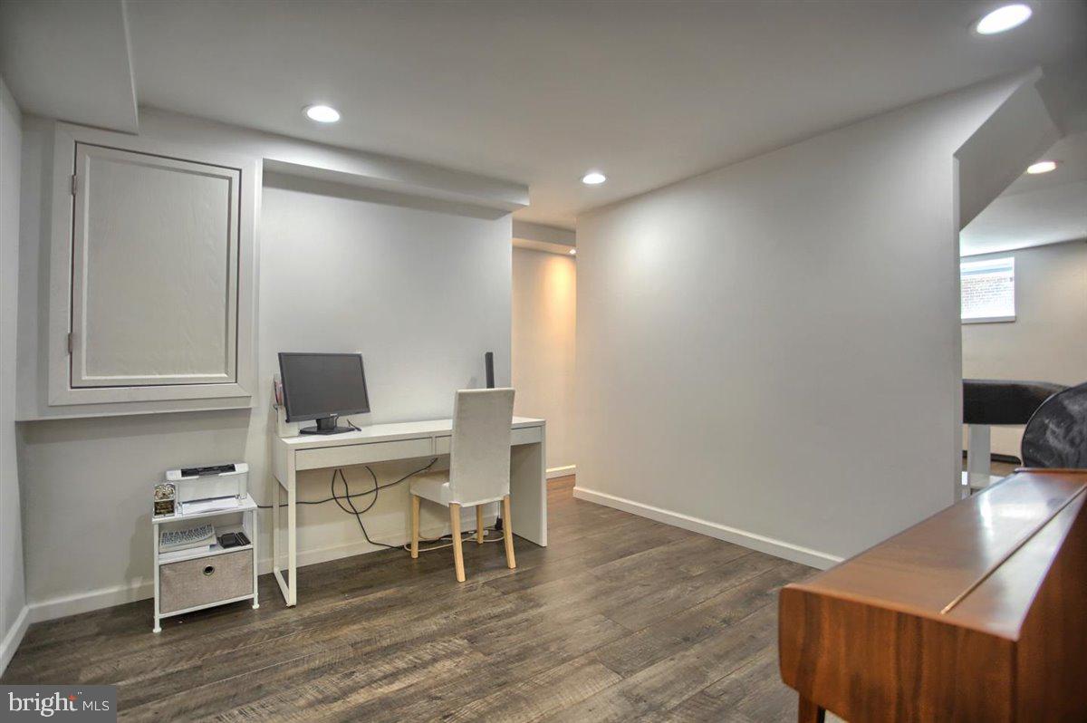 7362 Ryers Avenue Philadelphia, PA 19111 - Photo 33 of 41 Gallery Image 33