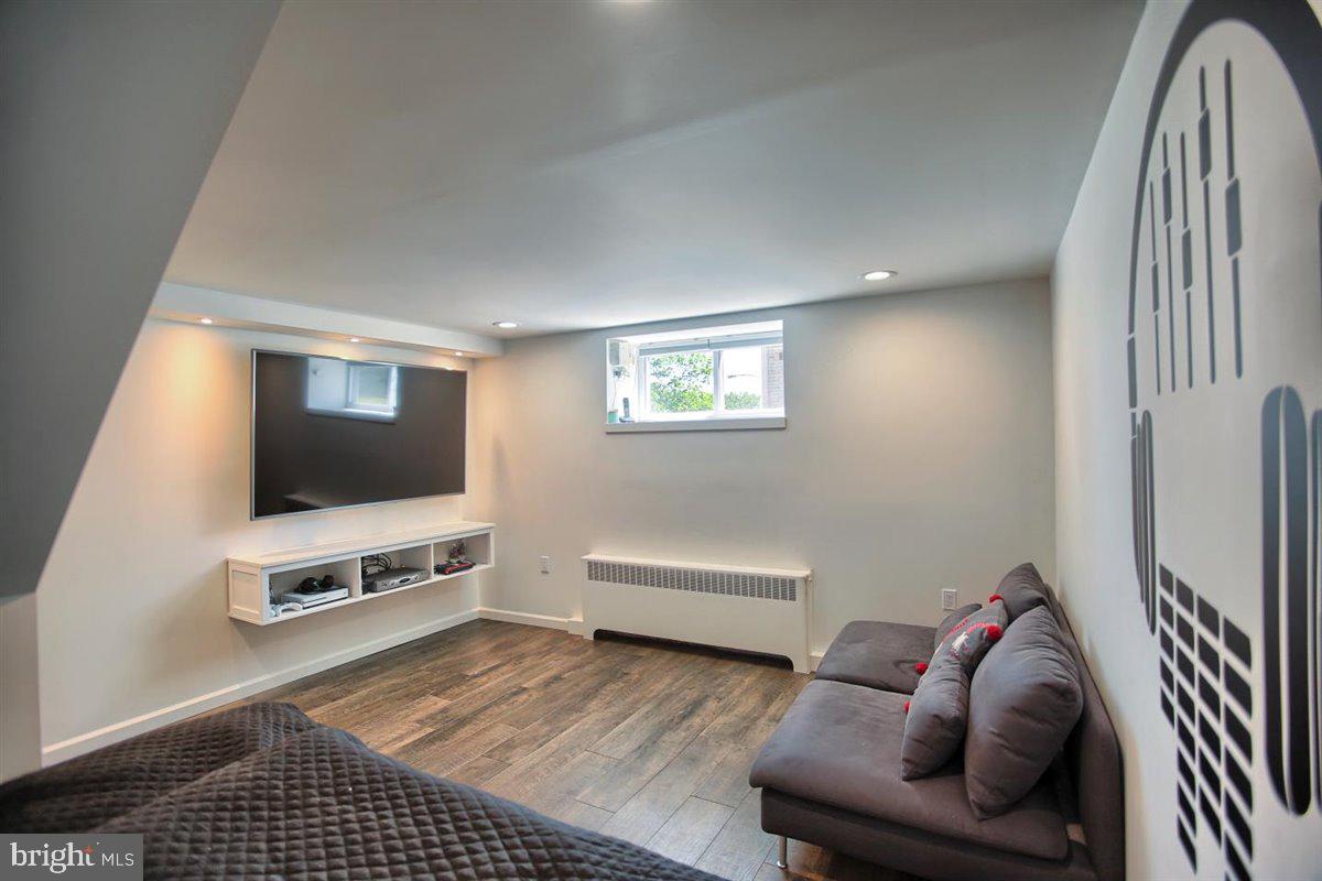7362 Ryers Avenue Philadelphia, PA 19111 - Photo 34 of 41 Gallery Image 34