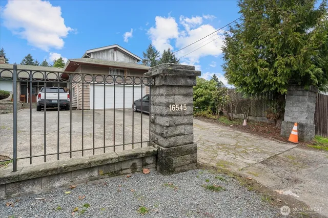 $725,000 | 16545 Des Moines Memorial Drive South, Burien, WA 98148