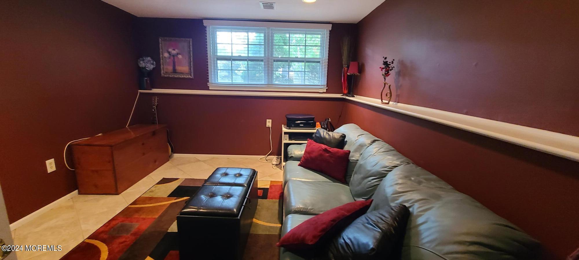 11 Nottingham Road Manalapan, NJ 07726 - Photo 54 of 68 20240629_170852