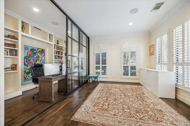 $885,000 | 518 South Park Grove, Houston, TX 77007