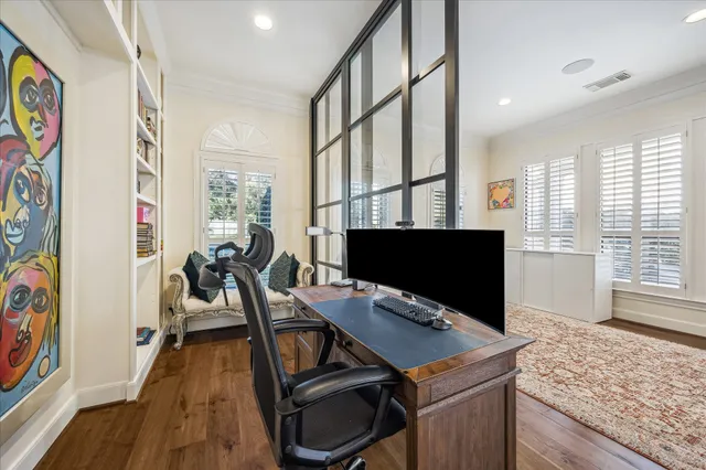 $885,000 | 518 South Park Grove, Houston, TX 77007