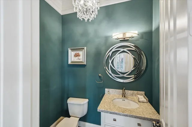 $885,000 | 518 South Park Grove, Houston, TX 77007