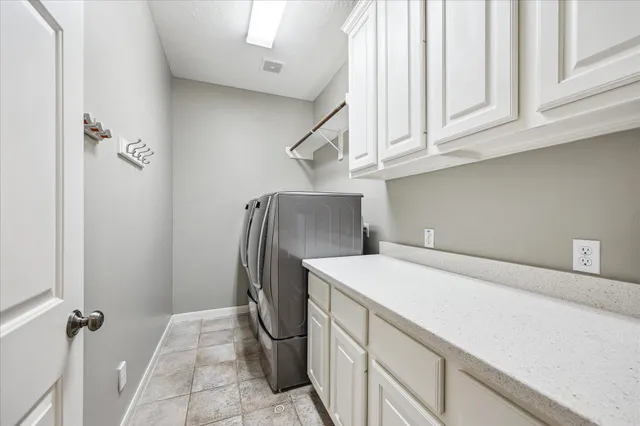 $885,000 | 518 South Park Grove, Houston, TX 77007