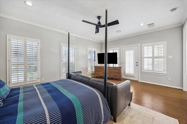 $885,000 | 518 South Park Grove, Houston, TX 77007