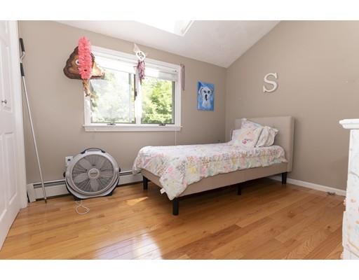36 Silsbee Road North Andover, MA 01845 - Photo 19 of 33 Gallery Image 19