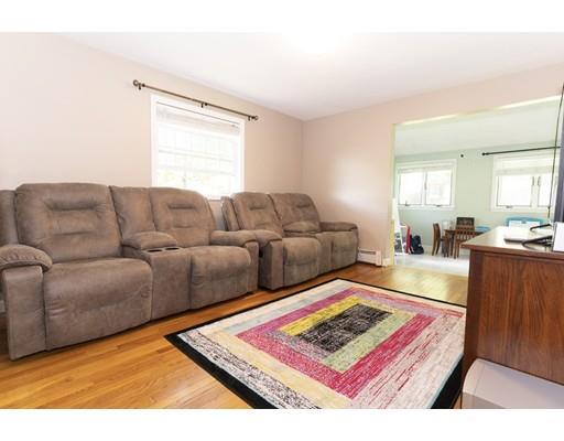 36 Silsbee Road North Andover, MA 01845 - Photo 10 of 33 Gallery Image 10
