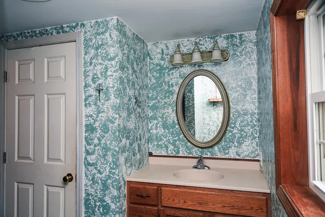 $450,000 | 251 Annabessacook Road, Winthrop, ME 04364