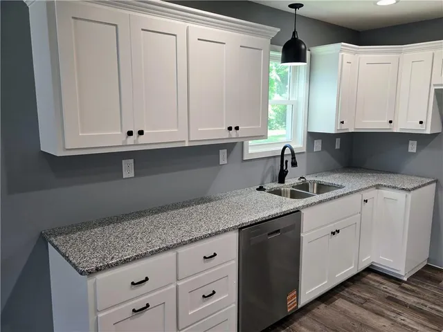 $279,900 | 449 East Market Street, Warrensburg, MO 64093