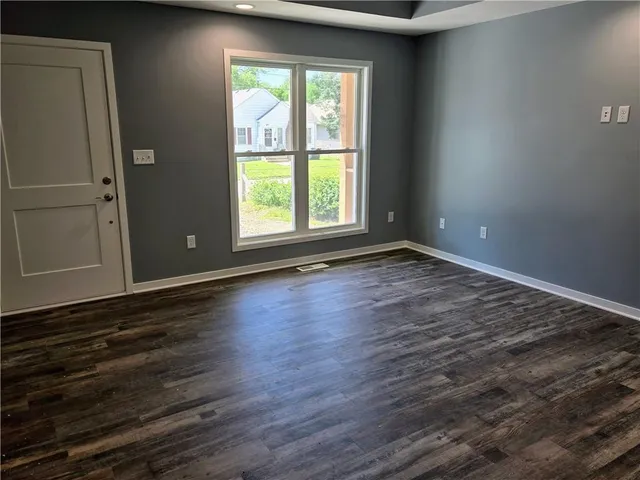 $279,900 | 449 East Market Street, Warrensburg, MO 64093