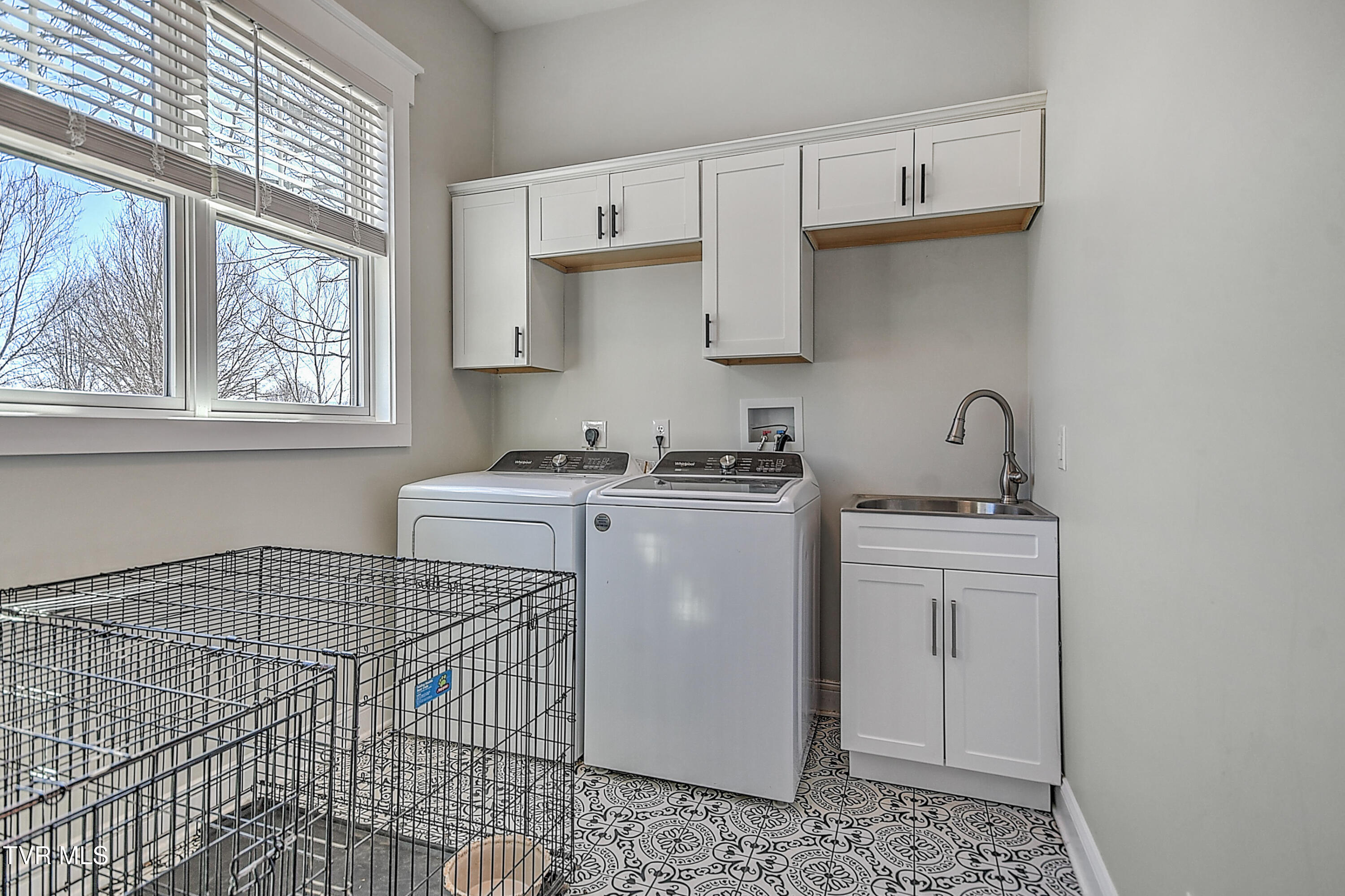 130 Robin Road Bristol, TN 37620 - Photo 39 of 103 130 Robin Rd AB-41