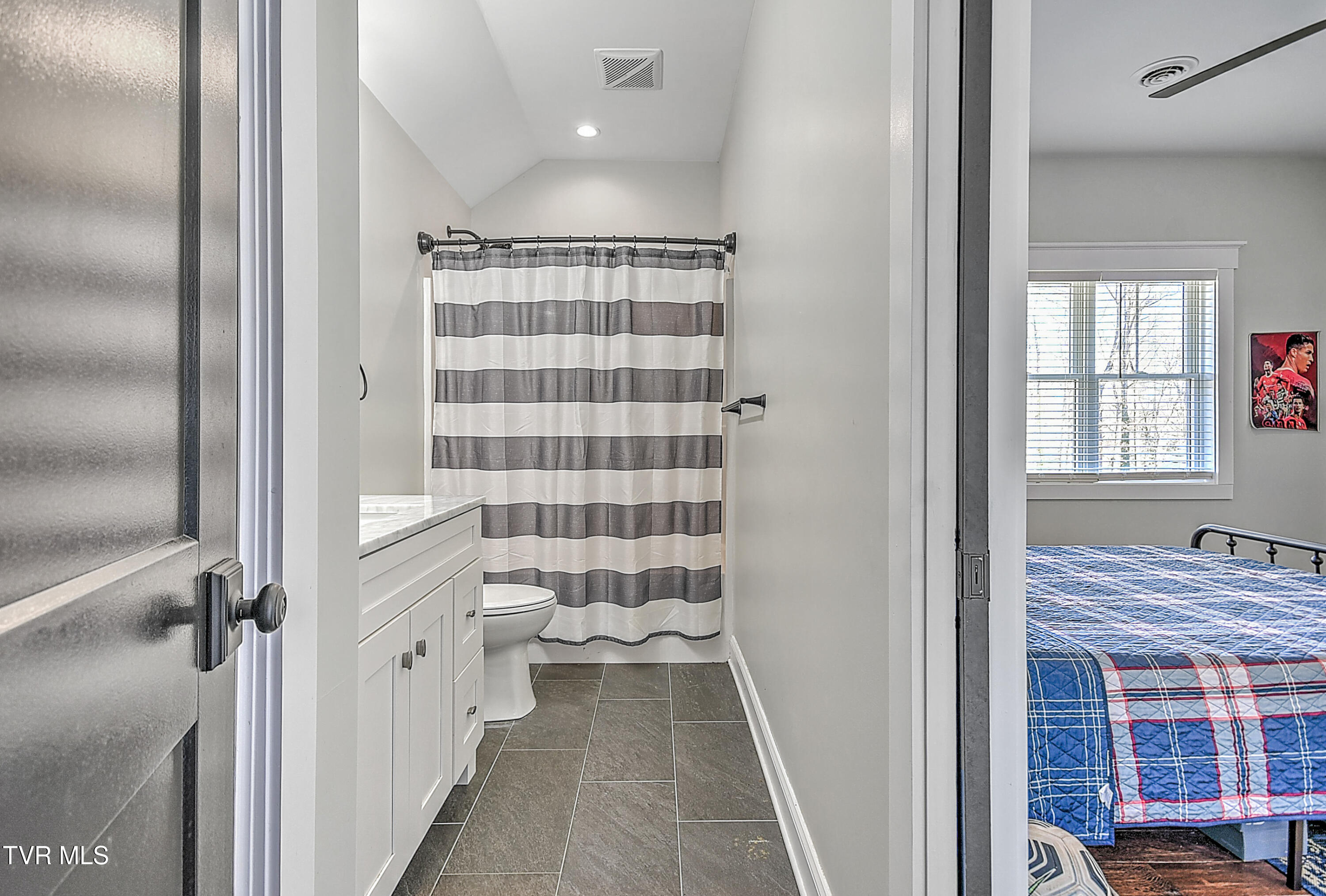 130 Robin Road Bristol, TN 37620 - Photo 57 of 103 130 Robin Rd AB-57