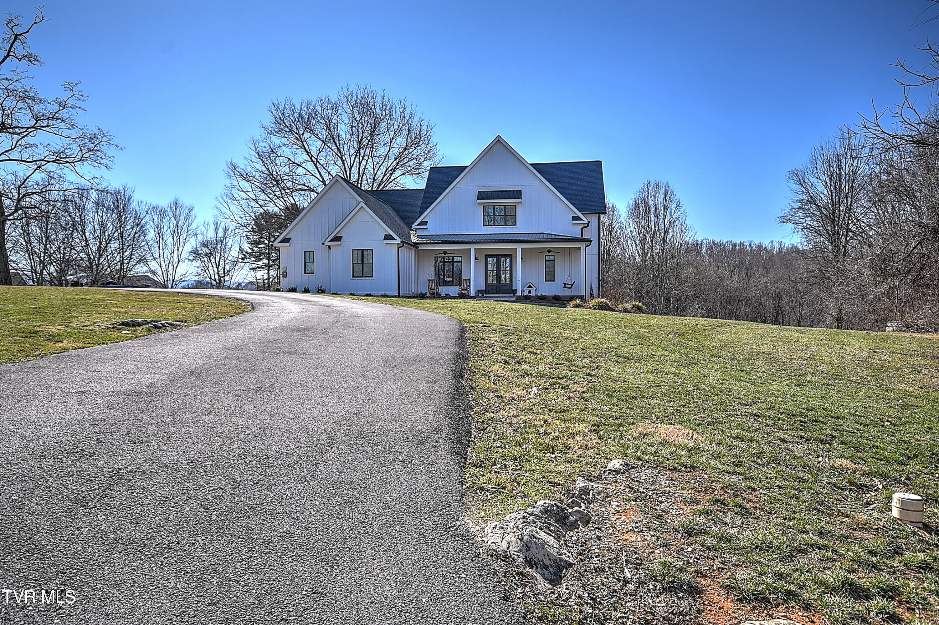 130 Robin Road Bristol, TN 37620 - Photo 7 of 103 130 Robin Rd AB-3