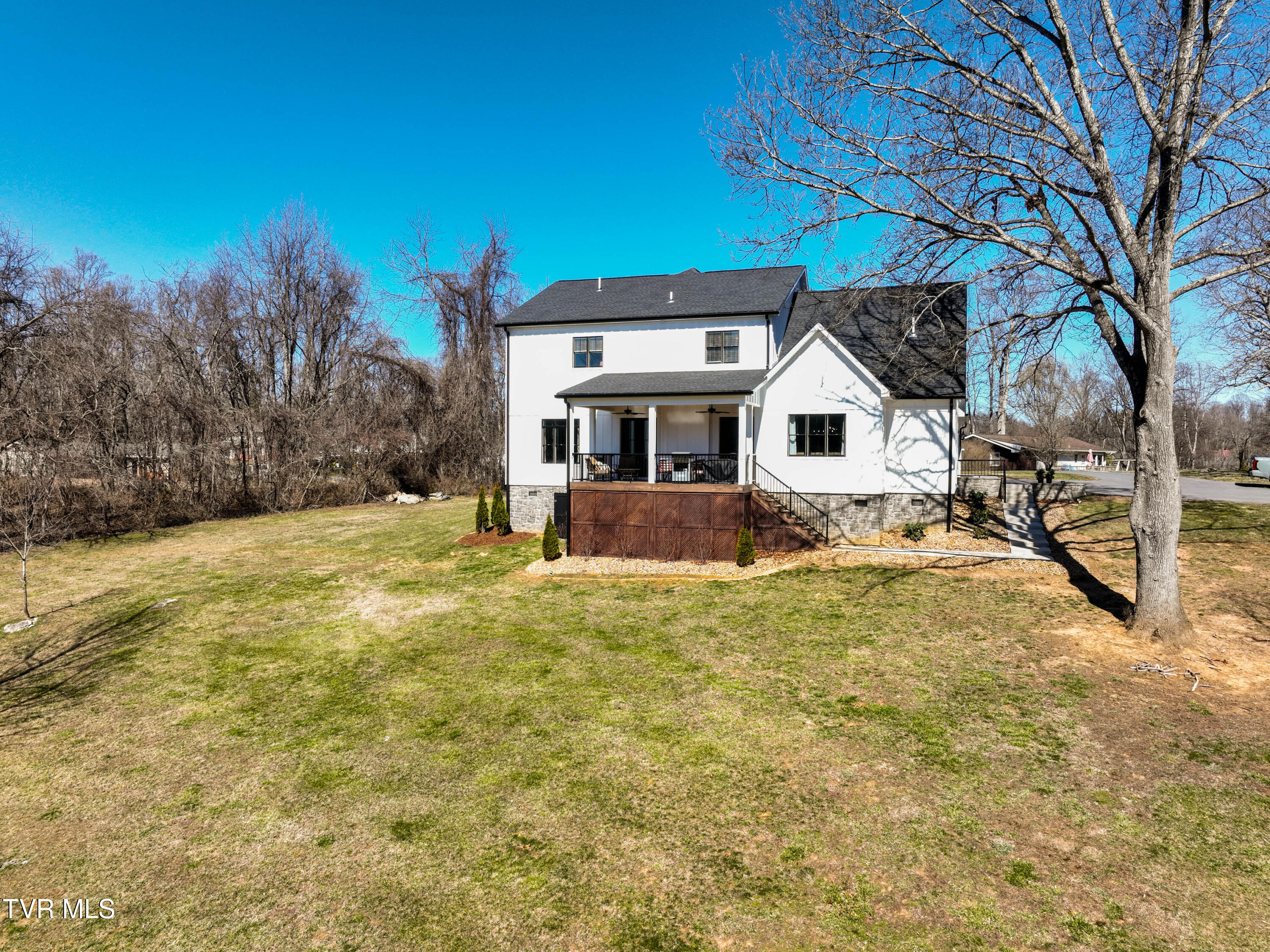 130 Robin Road Bristol, TN 37620 - Photo 77 of 103 Robin Rd Drone-2