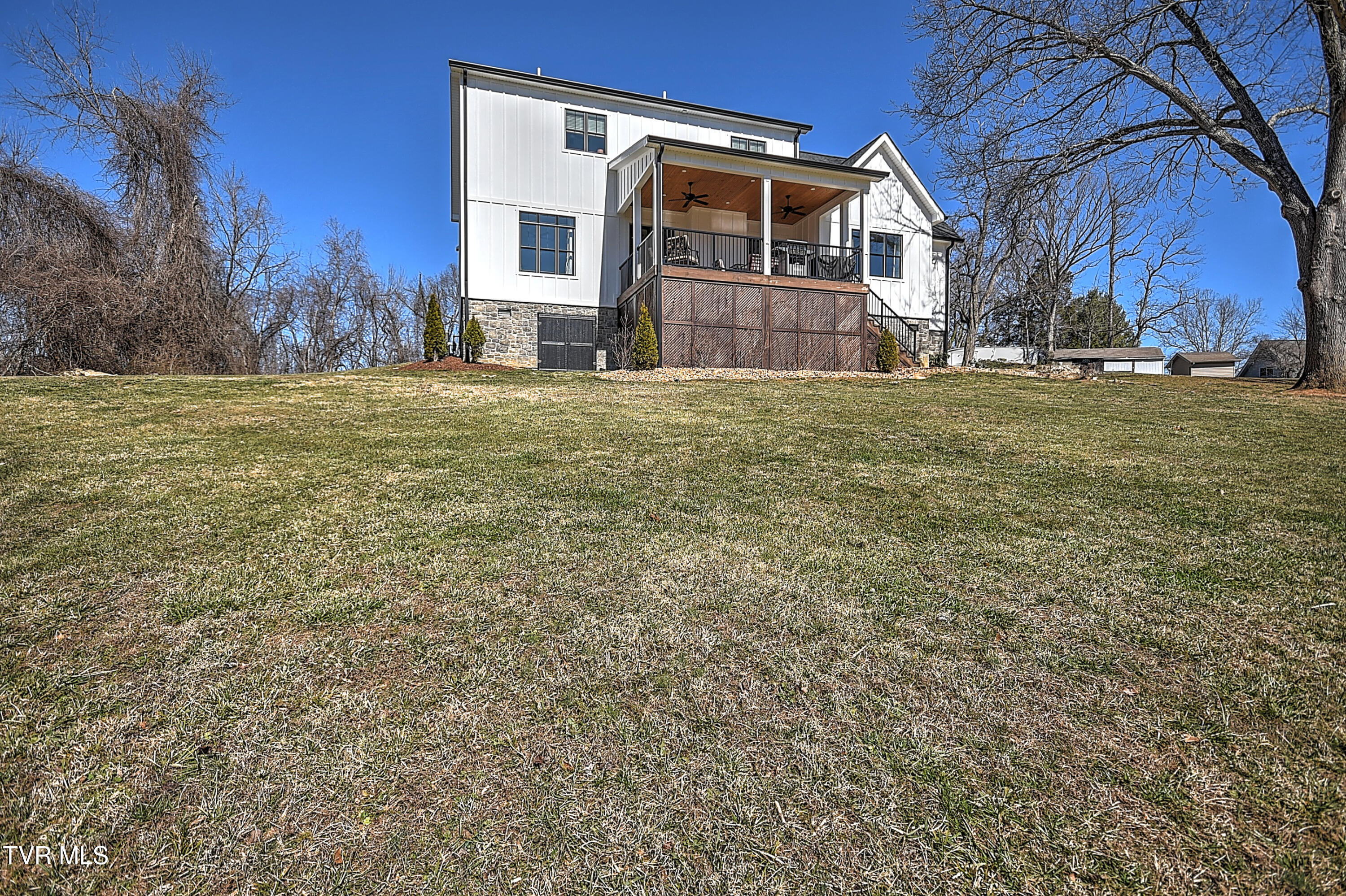 130 Robin Road Bristol, TN 37620 - Photo 81 of 103 130 Robin Rd AB-83