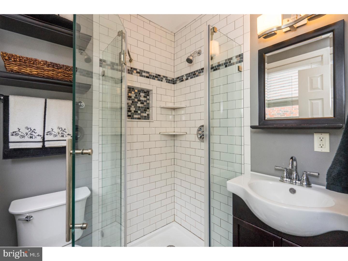 7422 Hill Road Philadelphia, PA 19128 - Photo 12 of 24 Gallery Image 12
