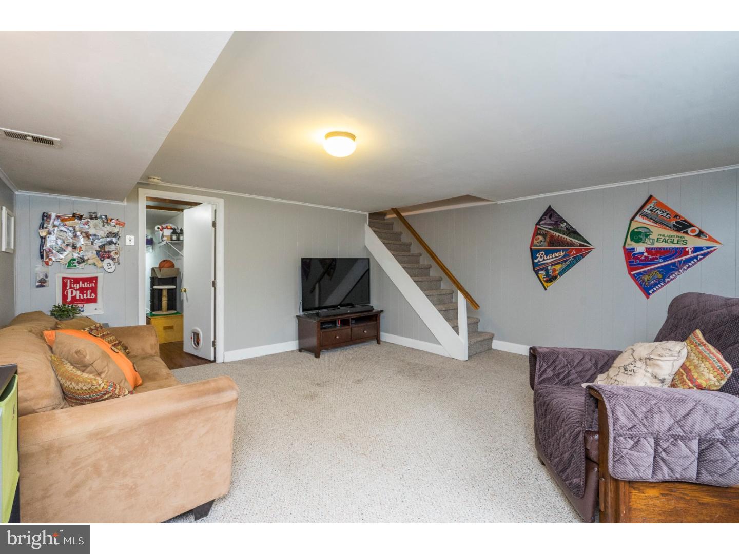 7422 Hill Road Philadelphia, PA 19128 - Photo 17 of 24 Gallery Image 17