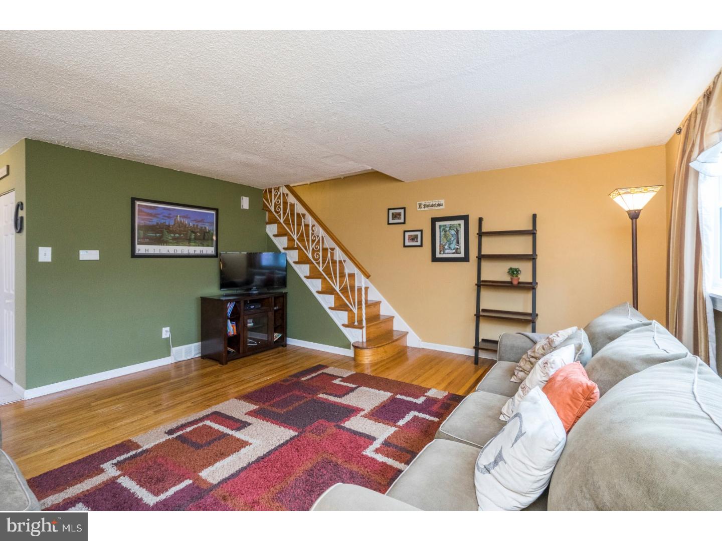 7422 Hill Road Philadelphia, PA 19128 - Photo 4 of 24 Gallery Image 4