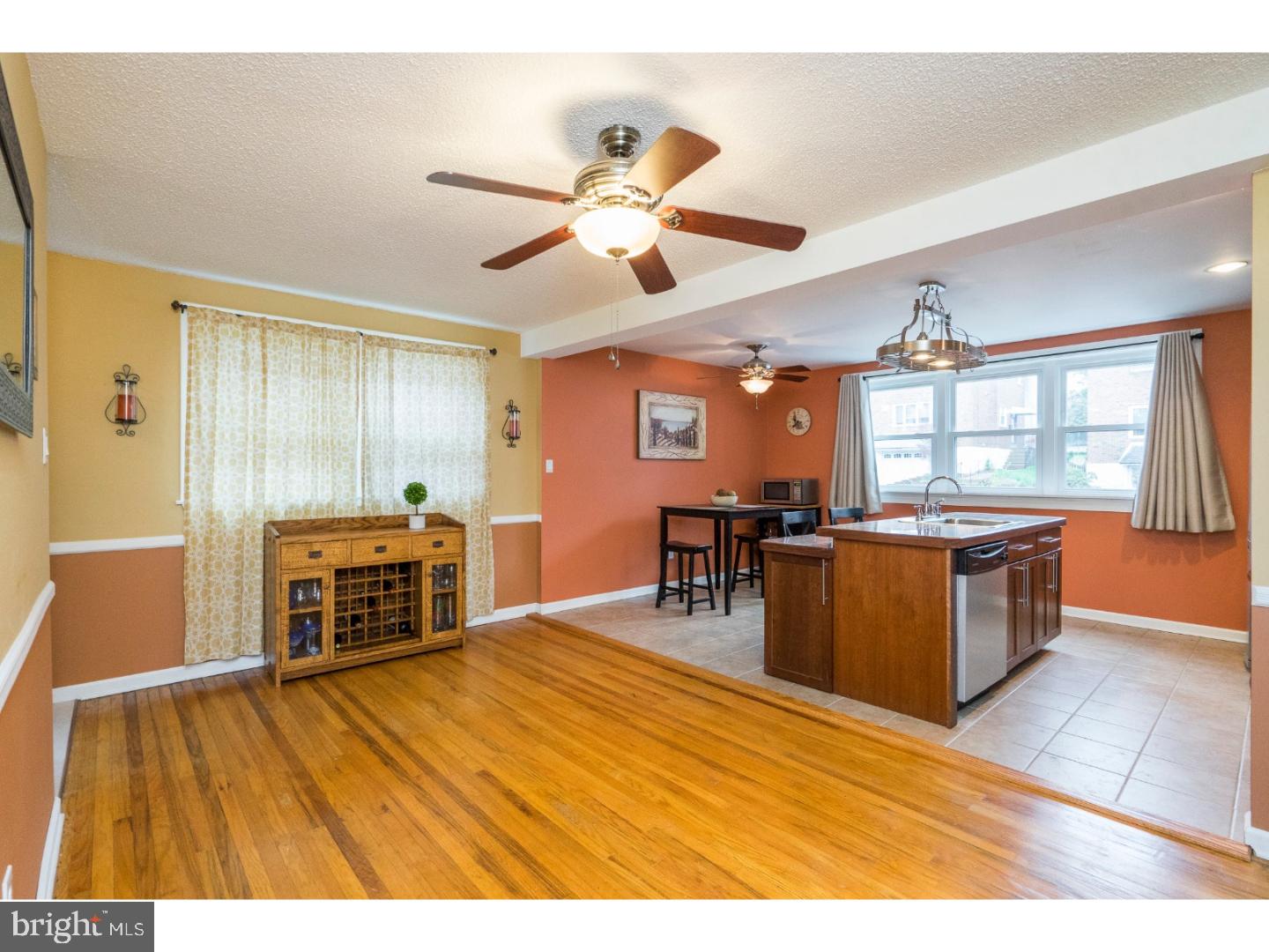 7422 Hill Road Philadelphia, PA 19128 - Photo 8 of 24 Gallery Image 8