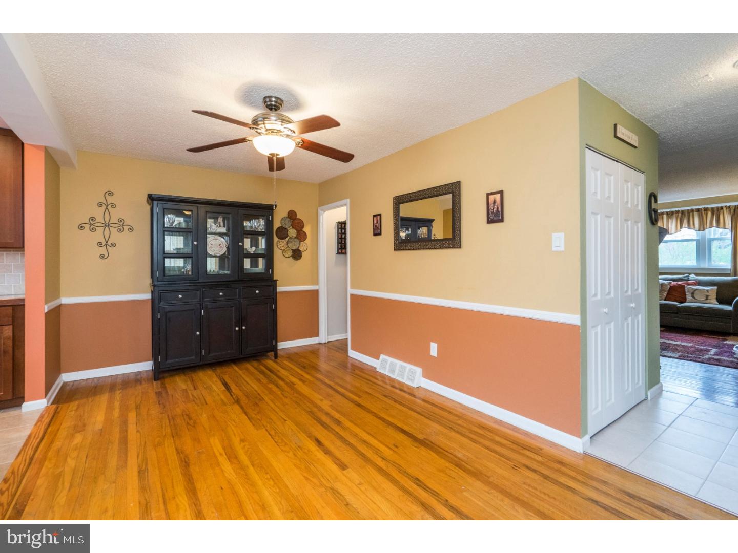7422 Hill Road Philadelphia, PA 19128 - Photo 9 of 24 Gallery Image 9