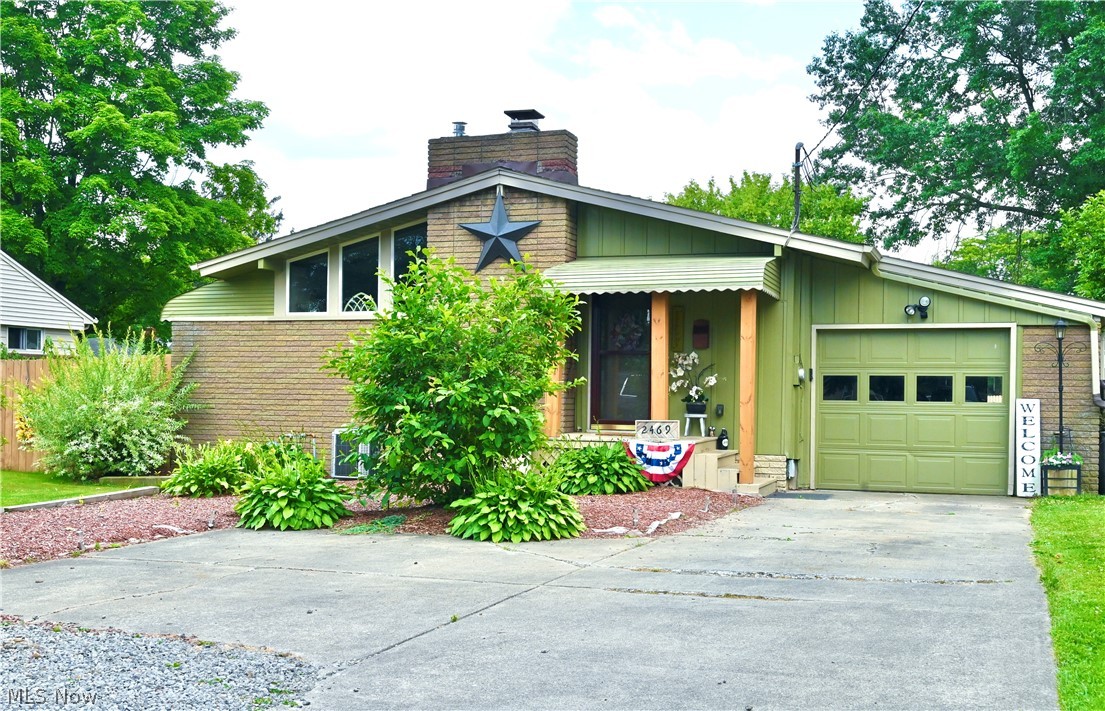 2469 Canfield Road Youngstown, OH 44511 - Photo 1 of 33 Gallery Image 1