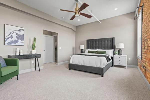 $629,900 | 230 North Kalamazoo Mall, Unit 401, Kalamazoo, MI 49007