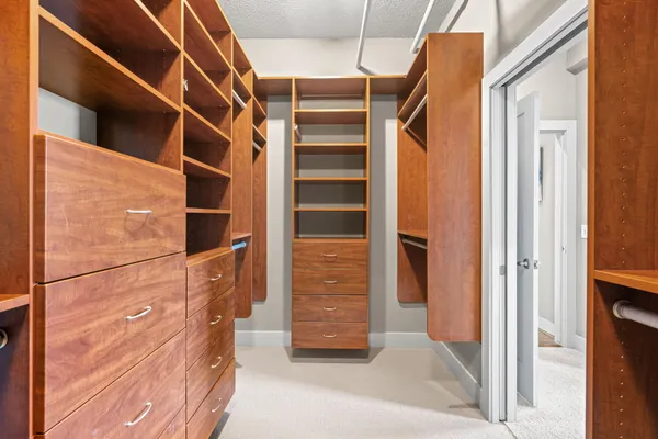 $629,900 | 230 North Kalamazoo Mall, Unit 401, Kalamazoo, MI 49007