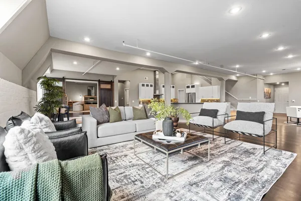 $629,900 | 230 North Kalamazoo Mall, Unit 401, Kalamazoo, MI 49007