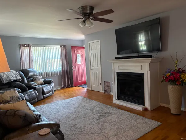 $159,900 | 2210 Devonshire Drive, Lawrenceville, IL 62439