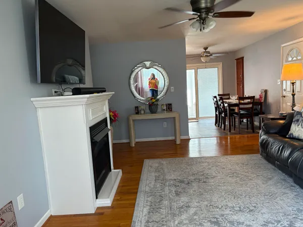 $159,900 | 2210 Devonshire Drive, Lawrenceville, IL 62439
