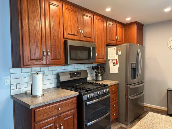 $159,900 | 2210 Devonshire Drive, Lawrenceville, IL 62439