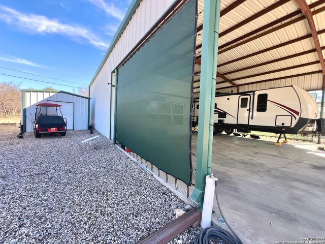 a view of an outdoor space