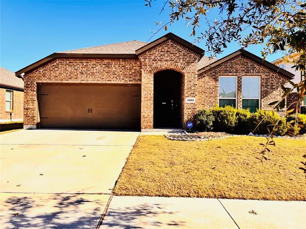$369,000 | 4104 Spur Trail Drive, Denton, TX 76208