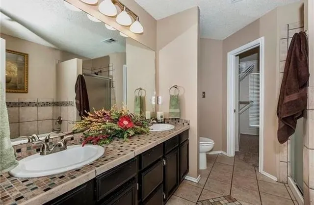 $2,100 | 6801 Windward View Drive, Rowlett, TX 75088