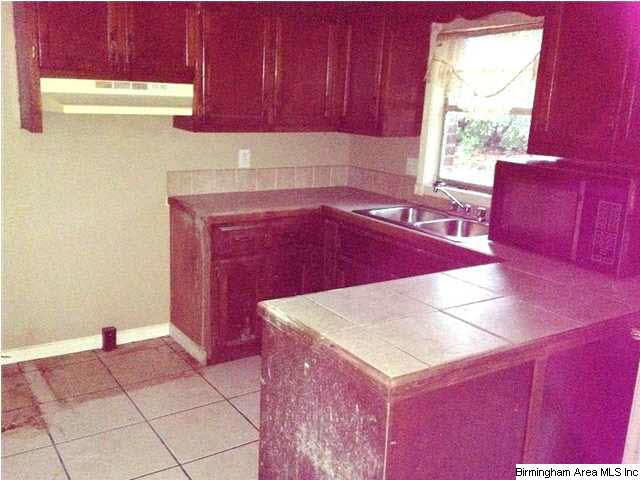 706 16th Street West Jasper, AL 35501 - Photo 4 of 9